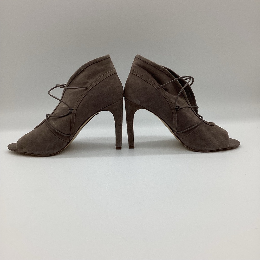 1969. BCBG Grey Suede Open-Toe Booties Size 8.5 EUC